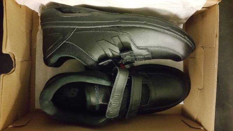 lot 2579 image: New Balance Mens 813HV1 Walking Shoe - Black 13