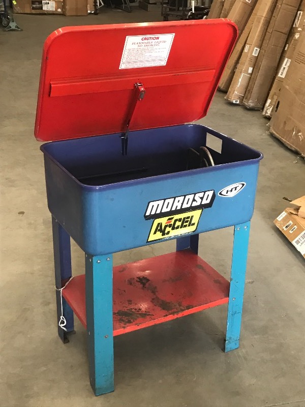 lot 33 image: Electric Parts Washer Set, Appears ...