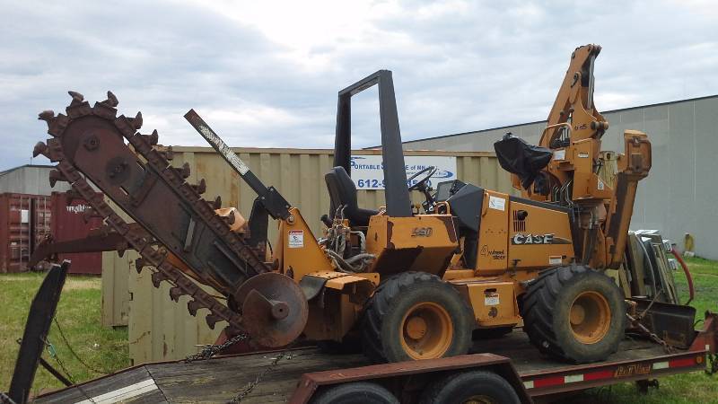 lot 2 image: Case 560 Trencher wBackhoe Attachment