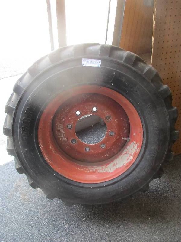 lot 3 image: bob cat tire and rim 10-16.5 tire