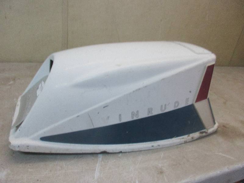 lot 12 image: Evinrude fisherman motor top