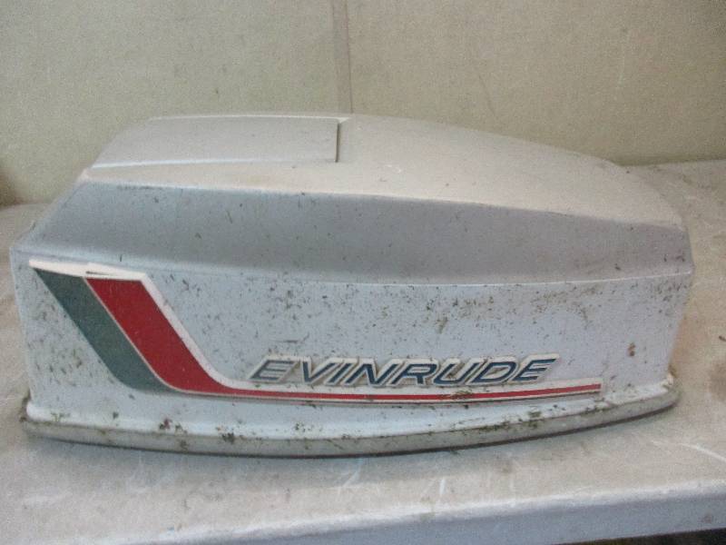 lot 15 image: Evinrude 50 HP motor top