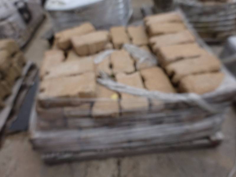 Pallet Tan Stone
