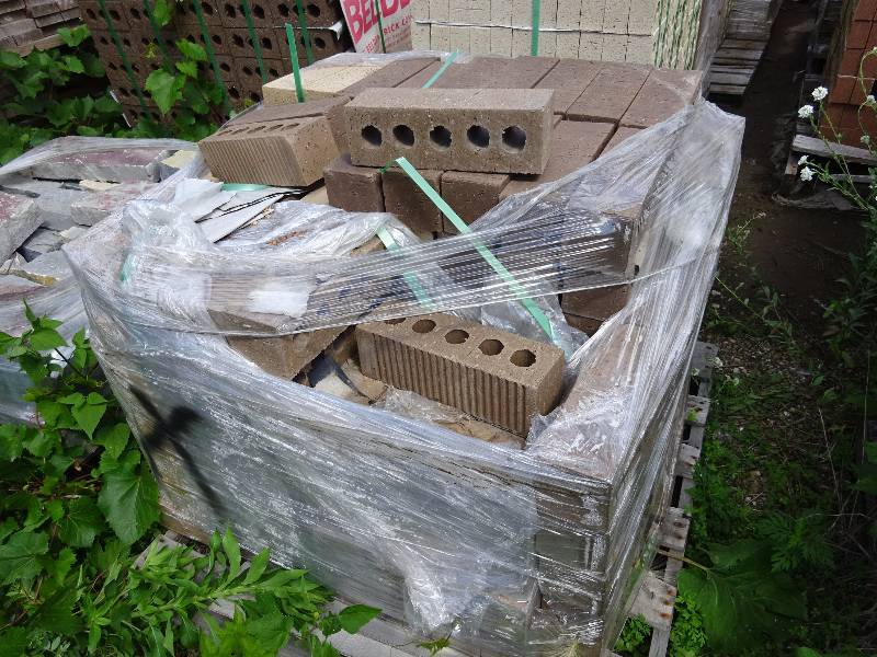 (2) Pallet of dark Brown Brick
