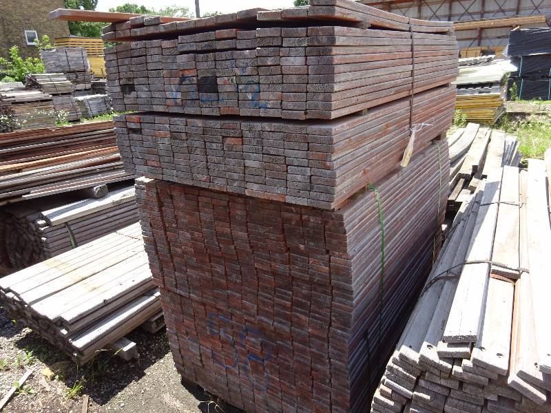 Lot of Benchwood