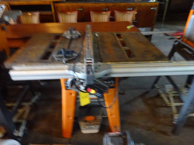 lot 3 image: Ridgid Table Saw