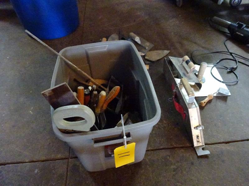lot 11 image: Lot of Concrete and Drywall Tools