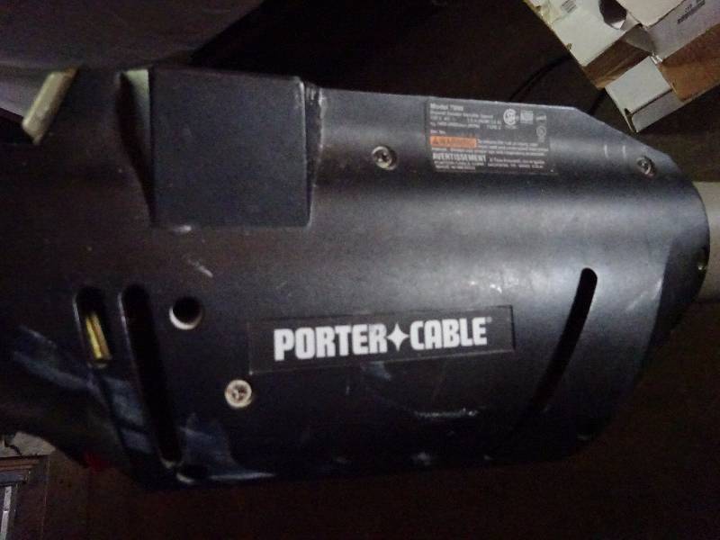 lot 12 image: Porter Cable Drywall Sander wPads