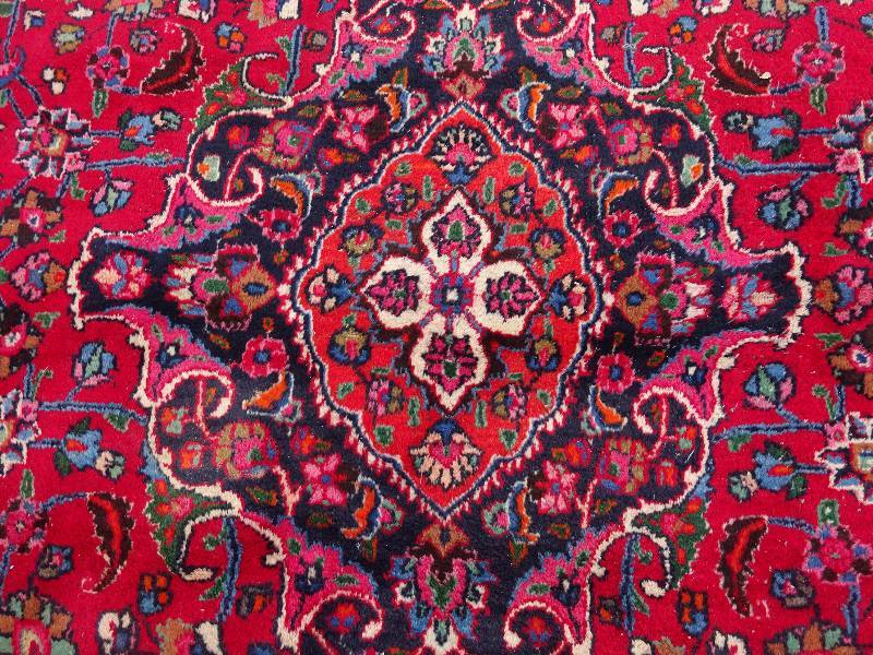 lot 524 image: Persian Rug