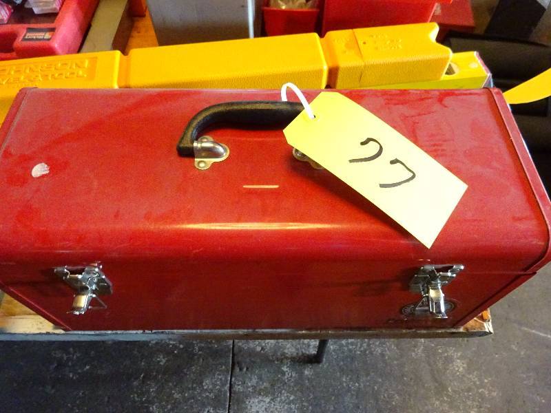 lot 77 image: Tool Box