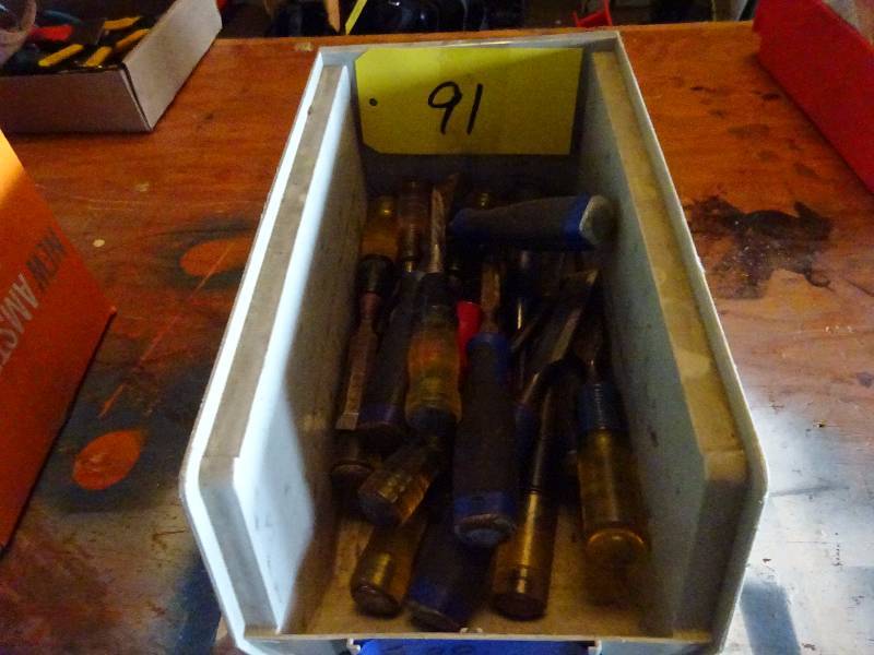 lot 91 image: Chisels