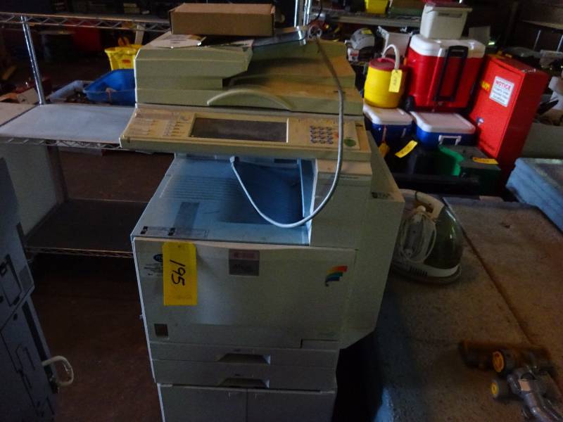 lot 195 image: Copier