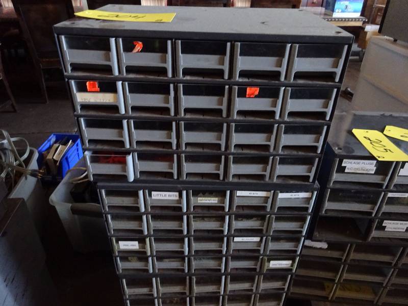 lot 204 image: (2) Plastic Parts Bins