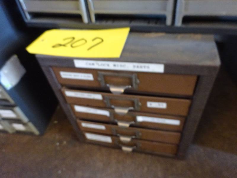 lot 207 image: Small Metal Index