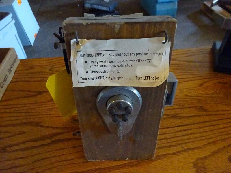 lot 265 image: Simplex Push Button