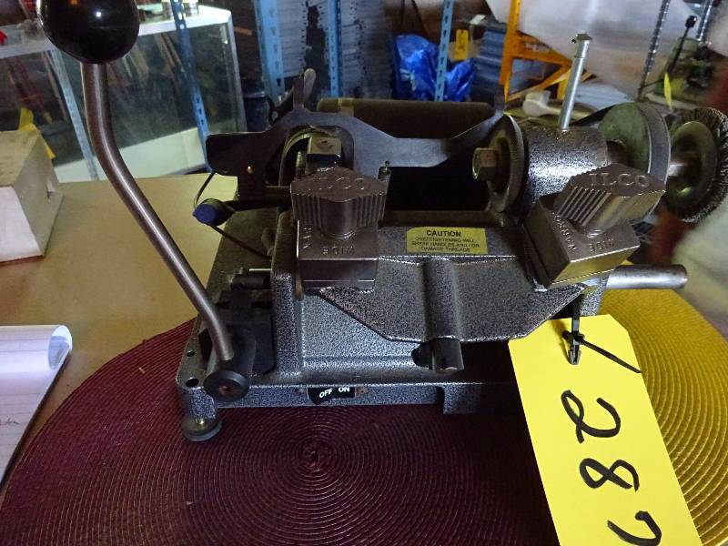 lot 287 image: ILCO Key Machine
