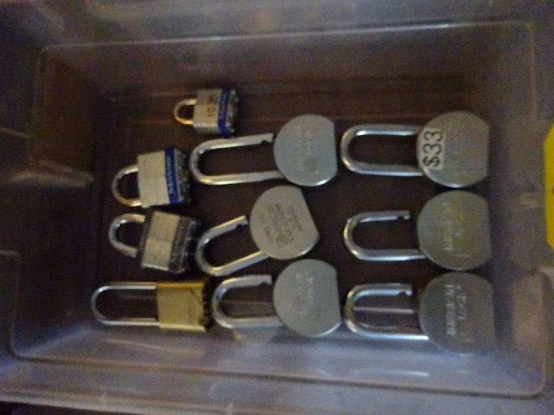 lot 318 image: Padlocks