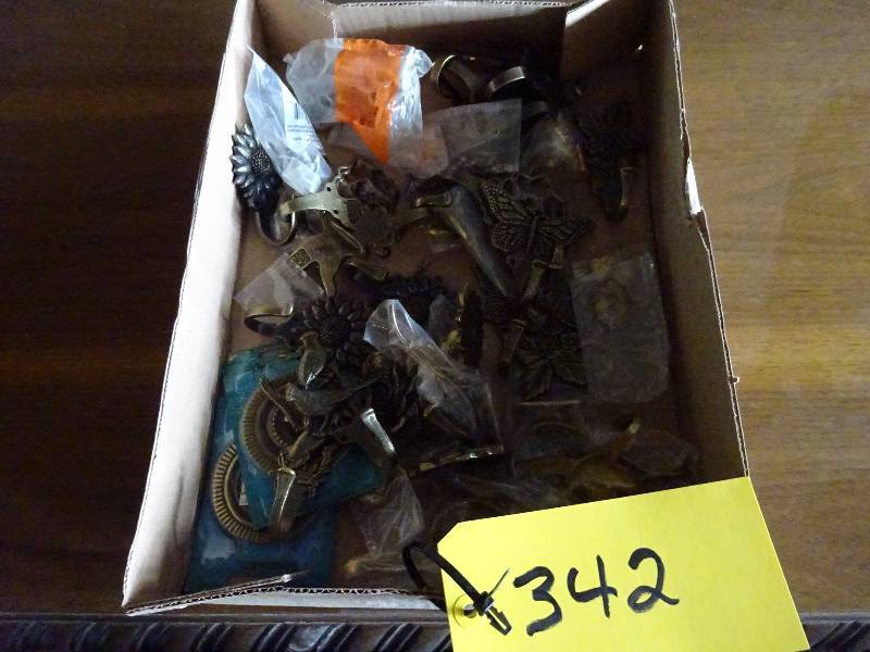 lot 342 image: Fancy Brass Hooks
