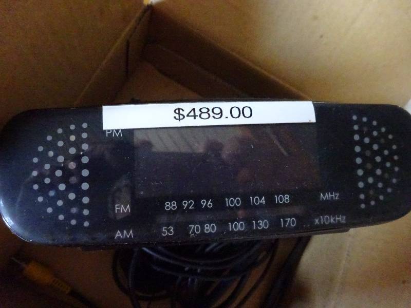 lot 368 image: Bedside Clock wBuilt in surveillance Camera