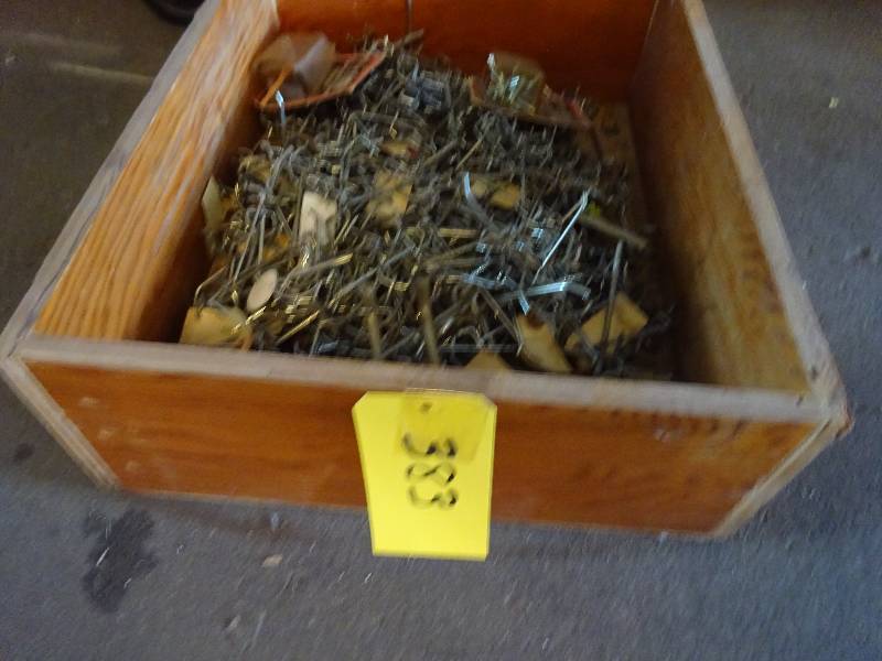 lot 383 image: Huge Lot of Small Peg Board Hooks