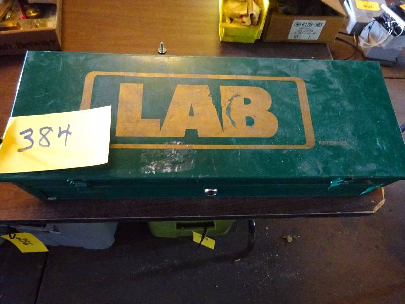 lot 384 image: Lab Pin Set
