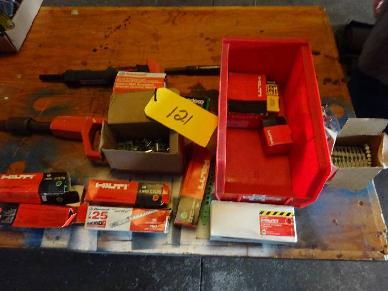 lot 121 image: Lot of Powder drivers