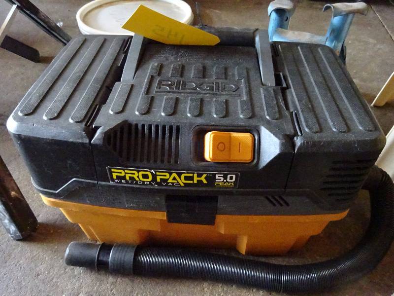 lot 145 image: Pro Pack Vacuum
