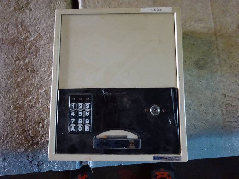 lot 149 image: Small Safe