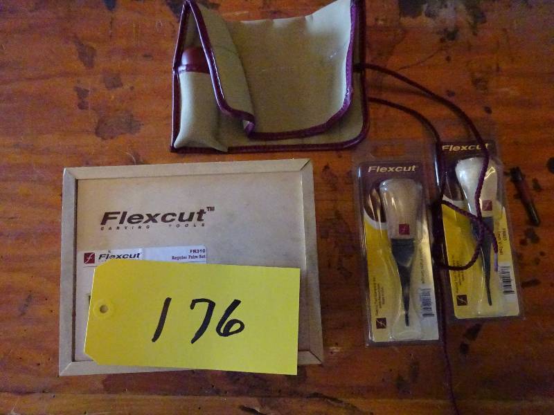 lot 176 image: Lot of Flexcut Carving Tools
