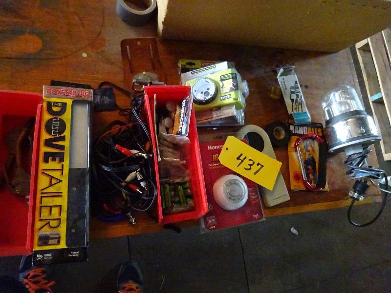 lot 437 image: Dove Tailer, Thermometer, Glass break tester, Beacon, Ryobi Cutter