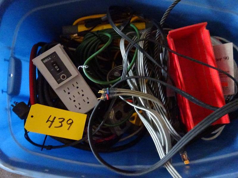 lot 439 image: Power Cords, Lots