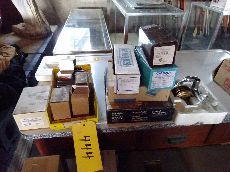 lot 444 image: Mixed Door Hardware, Automotive key Boxes