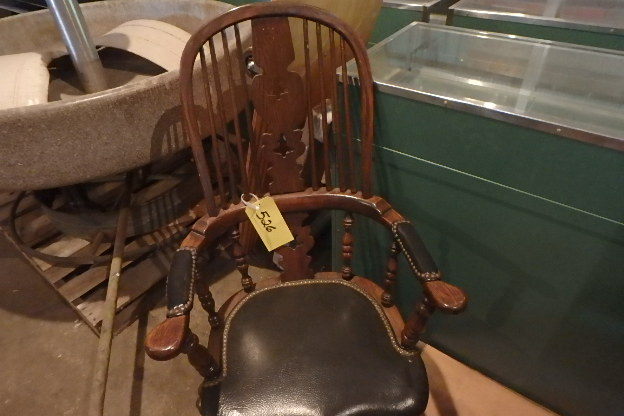 lot 526 image: Neat Wooden office Chair