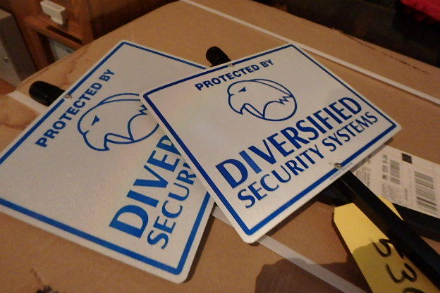 lot 530 image: Case of Security Signs