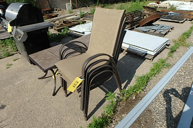 lot 533 image: Outdoor Chairs