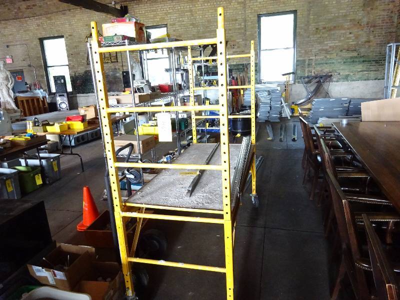 lot 465 image: Contractor Scaffolding