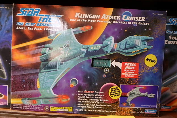 lot 573 image: Star Trek