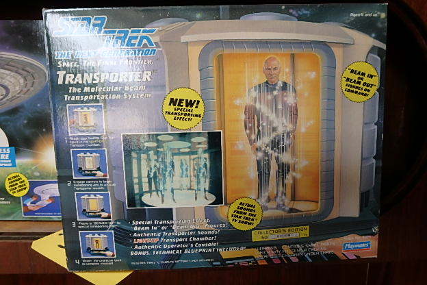 lot 575 image: Star Trek