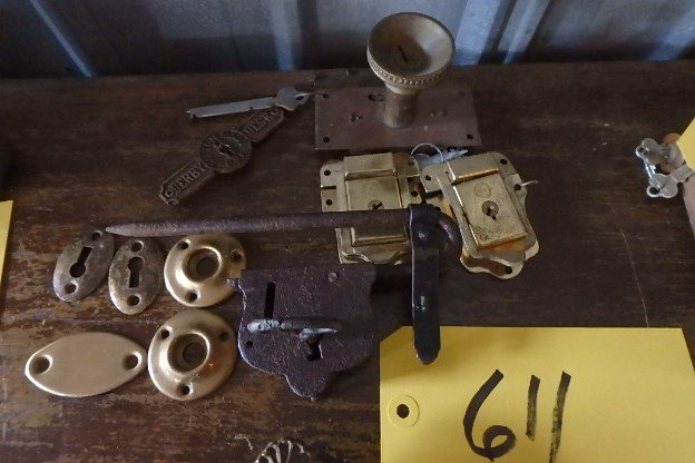 lot 611 image: Antique Locks