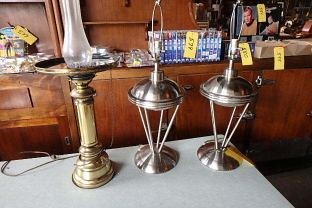 lot 617 image: Pair Space Age Lamps, Brass Lamp