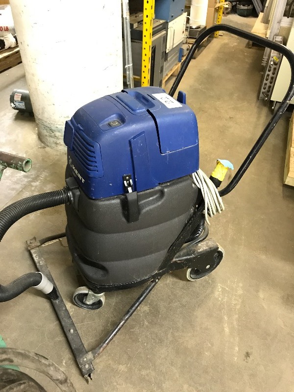 Floor cleaner