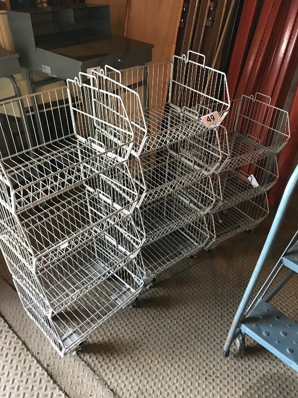 Stacking wire baskets