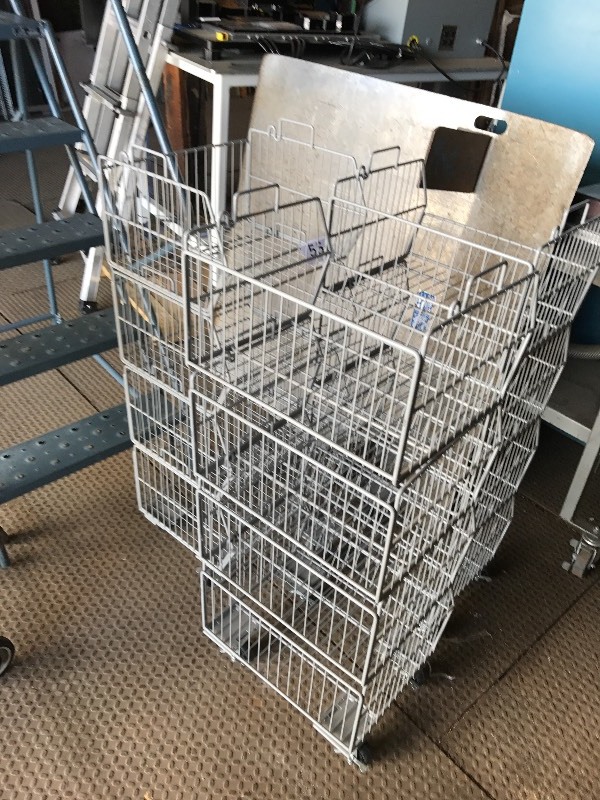 Stacking wire baskets