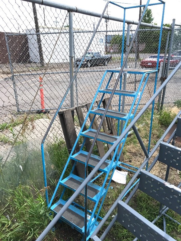 Safety ladder