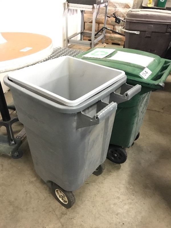 Lot of trash receptacles