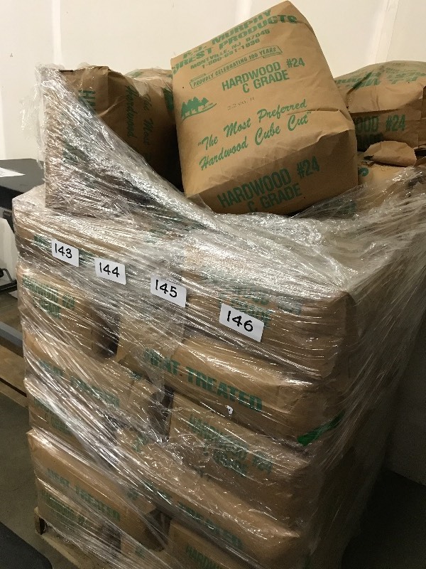 5 bags of animal bedding