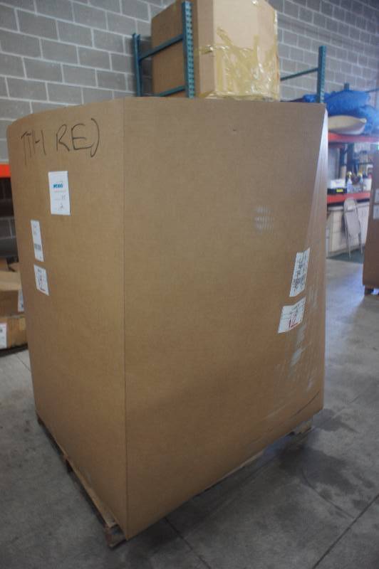 1 MASSIVE PALLET  LOT OF AMAZON GENERAL MERCHANDISE YOU GET EVERYTHING TONS OF NEW ITEMS GREAT FOR RE-SELLERS
