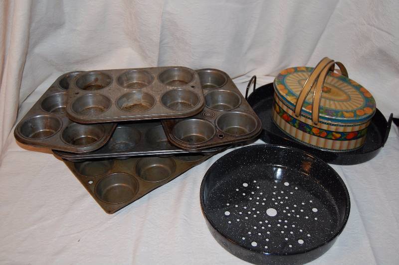 Muffin Tins, Trays, and More