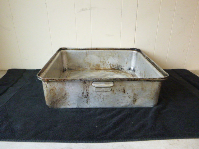 lot 36 image: Pan