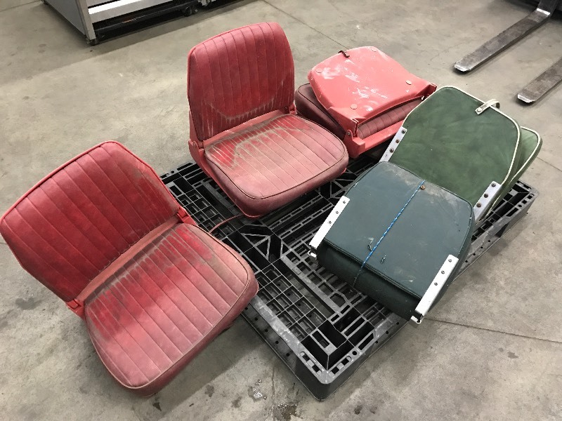 lot 31 image: (5) Boat Seats